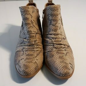 Bear Trap Snakeskin Bootiies